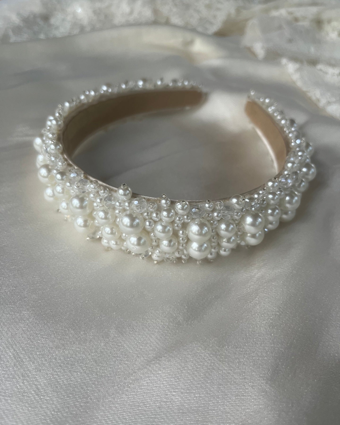 Helmipanta isot ja pienet helmet