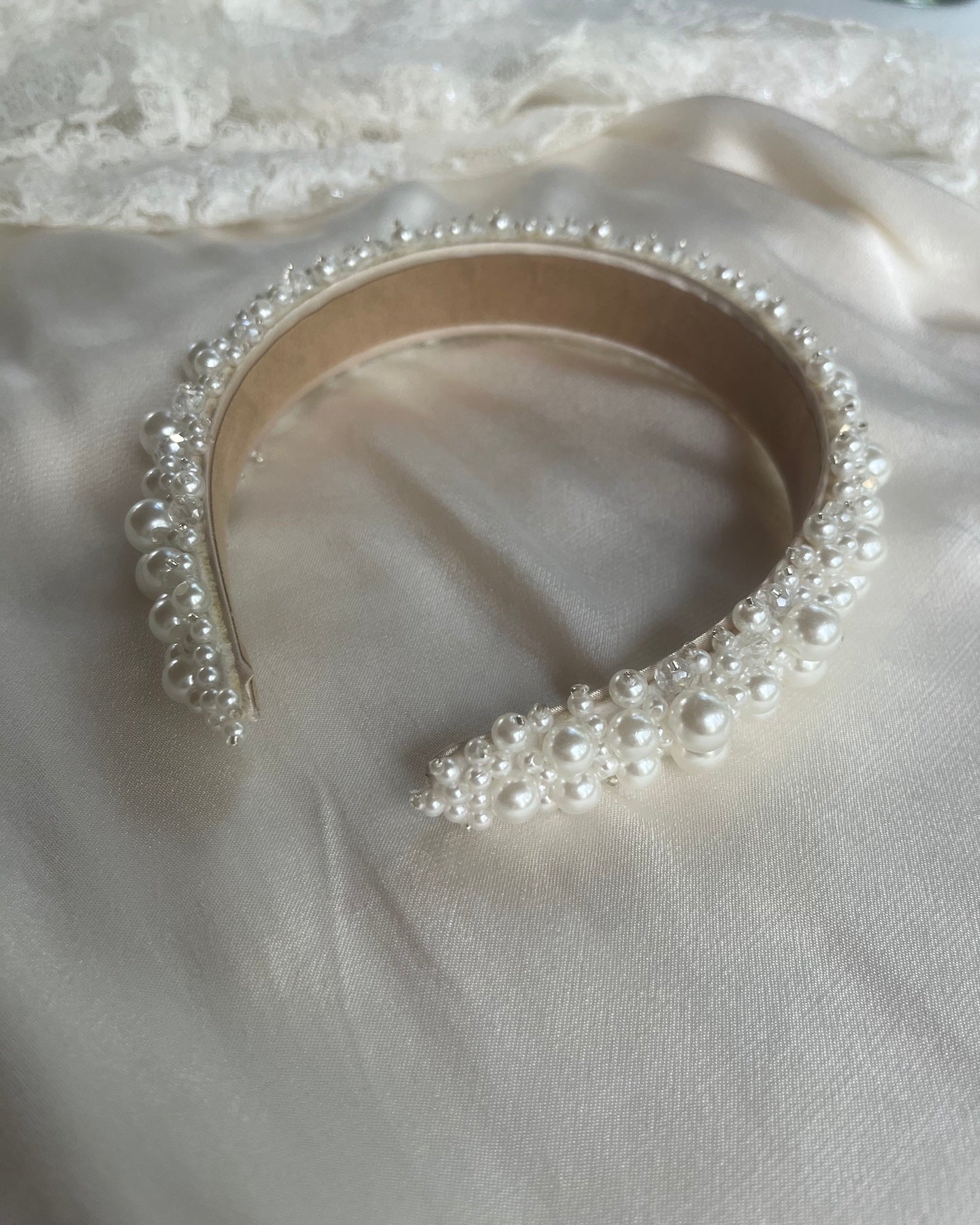 Helmipanta isot ja pienet helmet