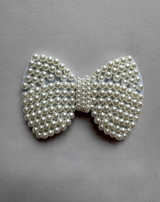 Liimattava kenkäkoriste helmirusetti