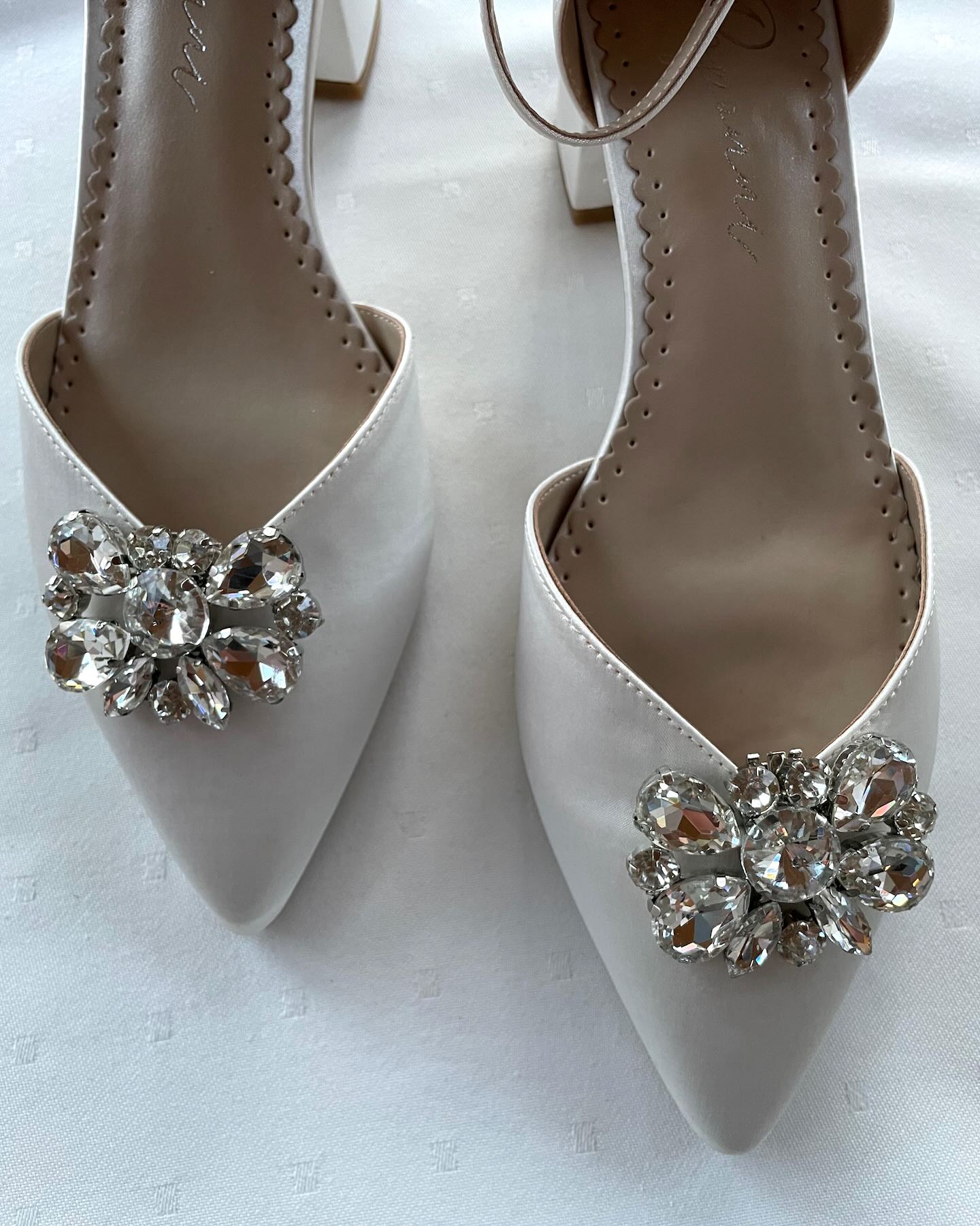 Kenkäkoriste strassi