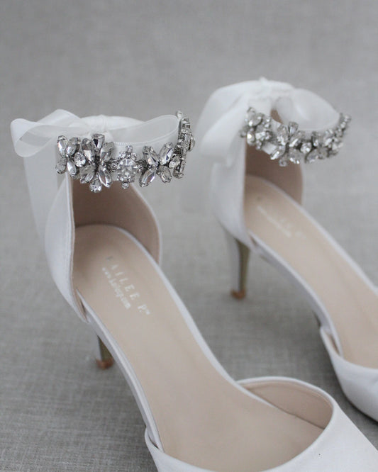 Nilkkaremmi satiininauha strasseilla