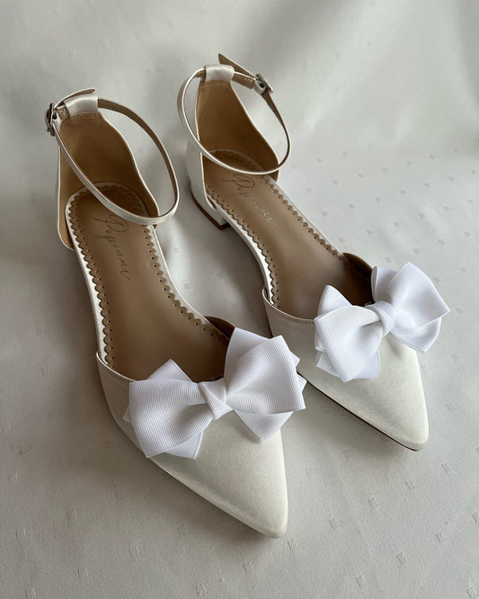 Kenkäkoriste valkoinen rusetti